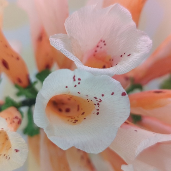 Paper foxglove centre peice - Picture 5 of 5